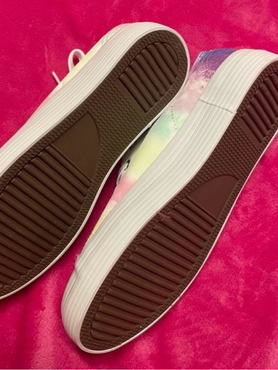 Tie-Dye Pastel Canvas Sneakers - Picture 5 of 6